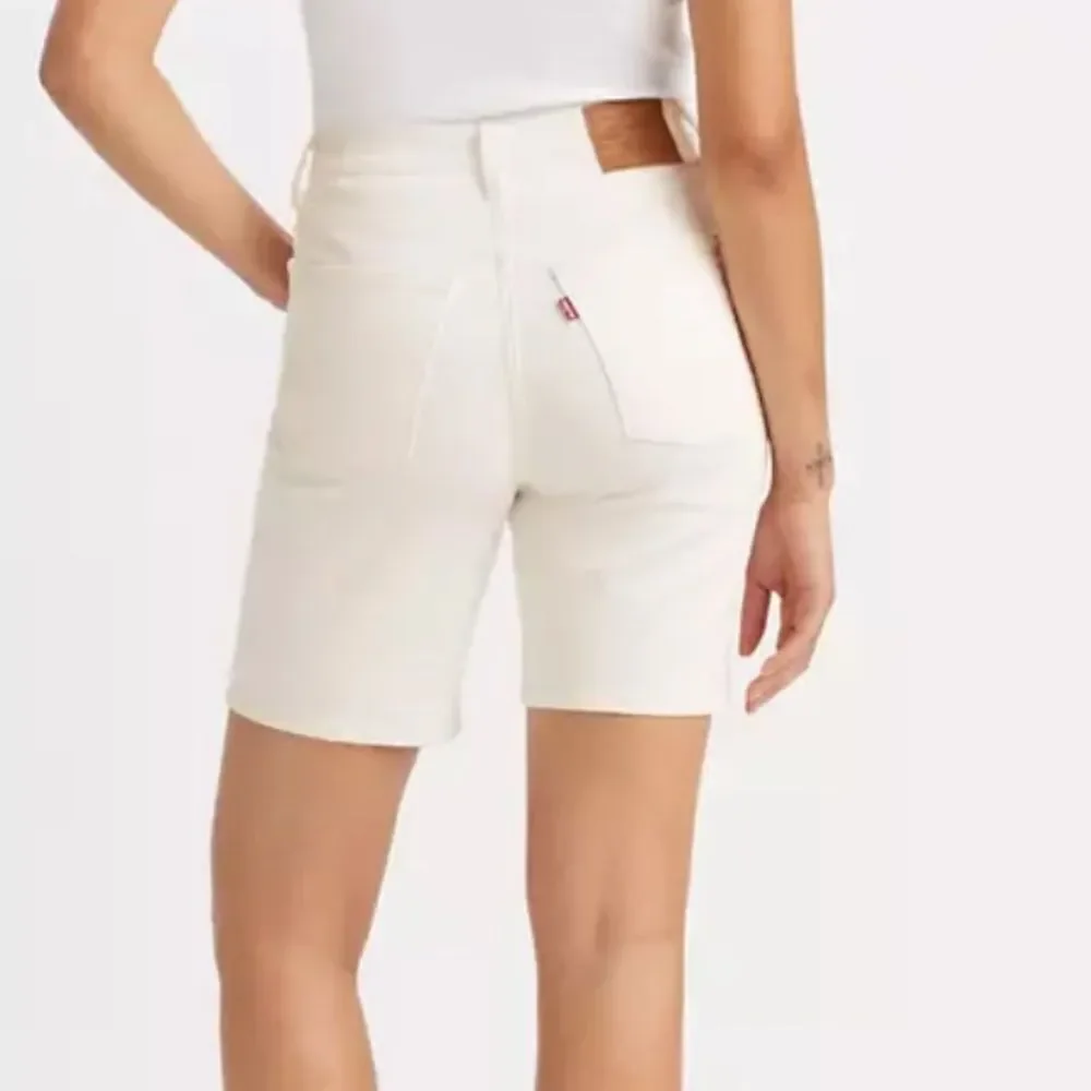 Ribcage Bermuda Women's Shorts Sour - White Size 33